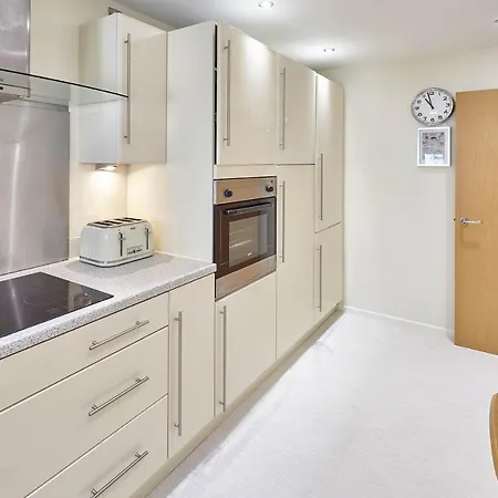 Host & - Abbey Horizon ويتبي